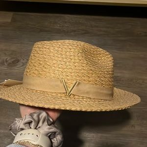 Summer hat, Vince camuto new with tags